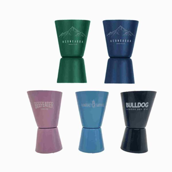 Medidor de tragos para gin utilizado en coctelería profesional.